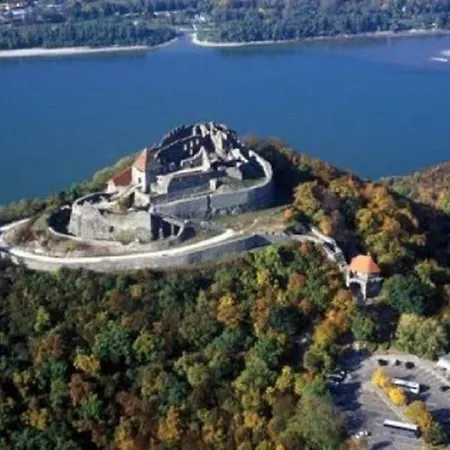 Villa Dunakavics *